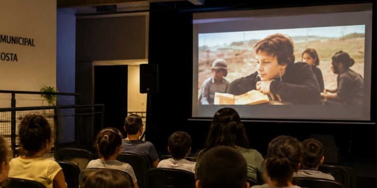 Biblioteca Municipal terá sessões de cinema gratuito em Rio Preto durante junho