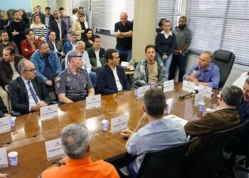 Programa Smart Rio Preto inicia modernização da cidade com iluminação LED, câmeras inteligentes e semáforos conectados.