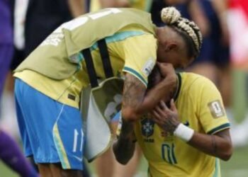 Jogadores do Brasil durante derrota para a Noruega nas oitavas de final da Copa do Mundo de 2026.