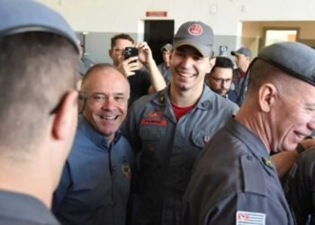 Corpo de Bombeiros de Rio Preto celebra 170 anos com homenagens e entrega de medalhas.