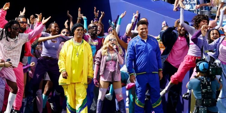 Madonna na final da Copa com Ronaldo e Ronaldinho