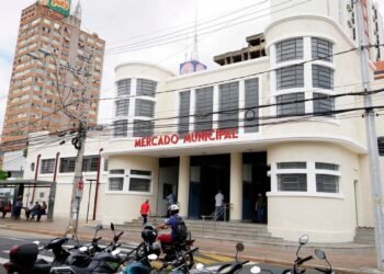 Mercado Municipal de Rio Preto celebra 82 anos com programação gratuita