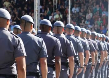Polícia Militar de São Paulo abre inscrições para concurso com 2 mil vagas de soldado PM.