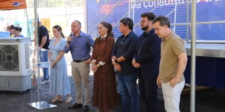 Unidade Móvel da Saúde da Mulher instalada no Centro Regional de Eventos realiza exames especializados para pacientes do SUS em São José do Rio Preto.