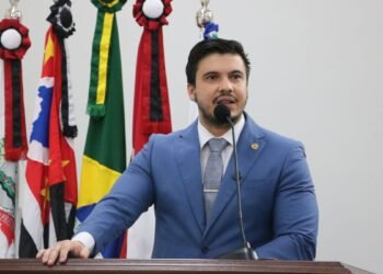 Projeto cria botão do pânico para motoristas de aplicativo, taxistas e ônibus com acionamento direto da Guarda Civil Municipal em Rio Preto.