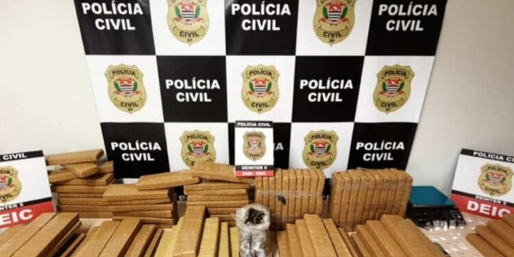 DISE apreende 120 kg de maconha em casa bomba usada por organização criminosa em Rio Preto