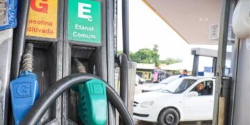 Gasolina com 32% de etanol é aprovada pelo CNPE e mistura valerá por 180 dias