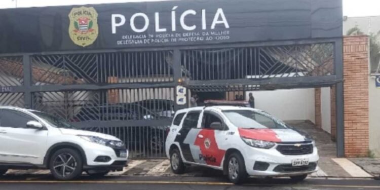 Homem é preso após atacar a ex-companheira com um canivete e ferir outras duas pessoas no bairro Solidariedade, em São José do Rio Preto.