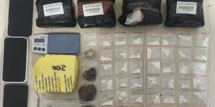 Homem preso com mais de meio quilo de cocaína durante operação da Polícia Militar em Rio Preto