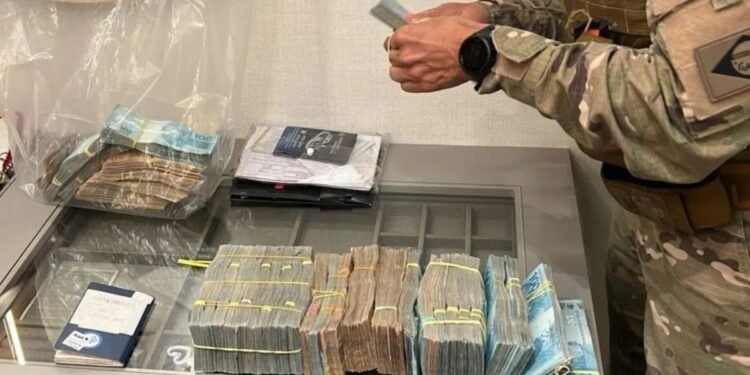 Polícia apreende celulares, veículos, relógios e dinheiro em operação contra jogos de azar no interior de SP