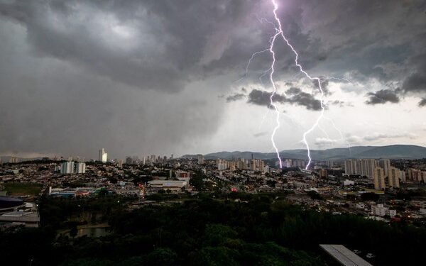 DEFESA CIVIL ALERTA PARA VENTOS DE ATÉ 70 KM/H EM RIO PRETO