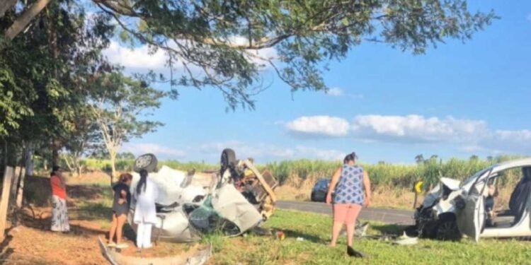 Acidente registrado na vicinal Luiz Carlos Brandolezzi, entre Potirendaba e Bady Bassitt, deixou três mortos na região de Rio Preto.