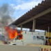 VAN PEGA FOGO EM PRAÇA DE PEDÁGIO NA REGIÃO DE RIBEIRÃO PRETO; NINGUÉM FICA FERIDO
