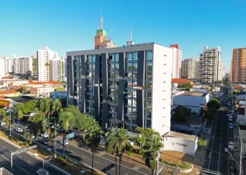 SERVIÇOS DA PREFEITURA SAEM DOS PRÉDIOS E CHEGAM AOS BAIRROS DE RIO PRETO