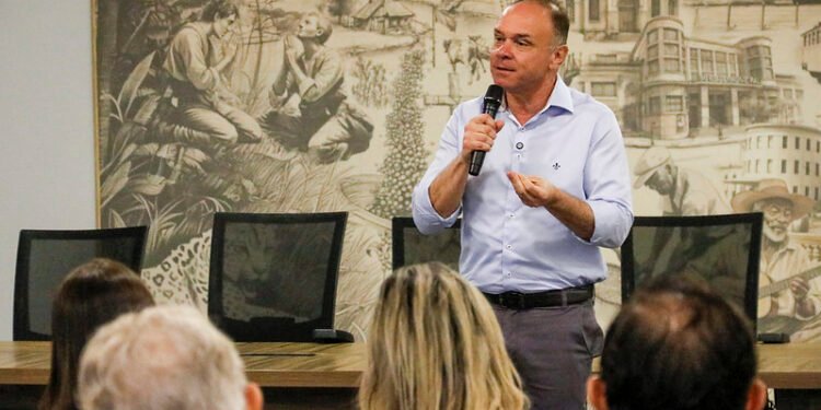 PREFEITURA DE RIO PRETO PREPARA MUDANÇA QUE PODE ATINGIR ATÉ NOVE SECRETARIAS E O SEMAE