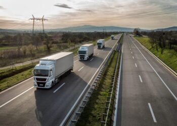 MOTORISTAS DA REGIÃO PARTICIPAM DE ENCONTRO INTERNACIONAL SOBRE FUTURO DO TRANSPORTE