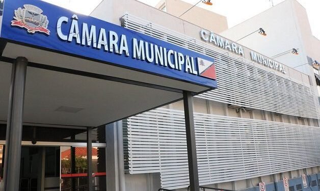 Câmara de Rio Preto vota projetos sobre pets, lazer, saúde e eventos nesta terça; veto também está na pauta