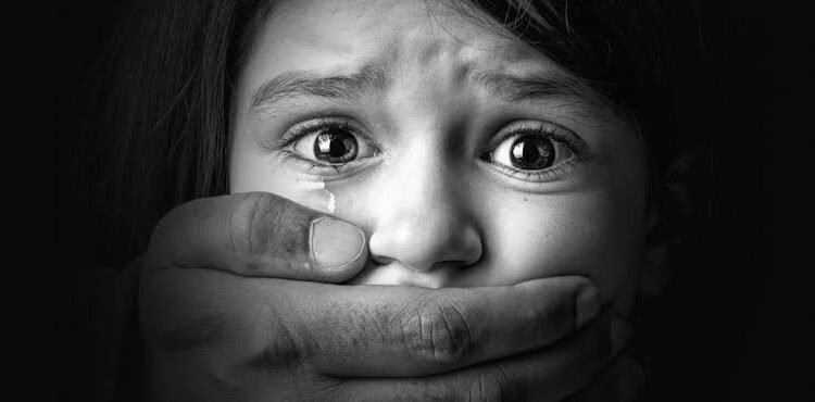 SANCIONADA A LEI QUE AUMENTA AS PENAS PARA CRIMES SEXUAIS CONTRA CRIANÇAS E ADOLESCENTES NA INTERNET