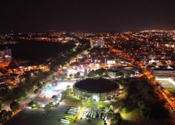 ILUMINAÇÃO PÚBLICA DE RIO PRETO